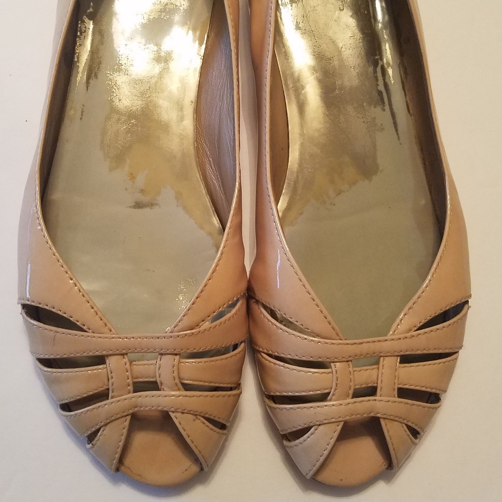 Stuart Weitzman / Tan Patent Leather Flats Beige 8